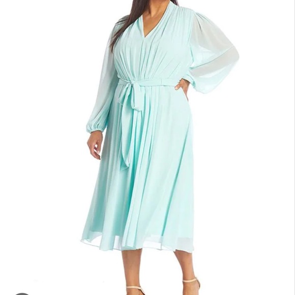 Alex Marie Dresses & Skirts - NWT Alex Marie Hayden pleated surplice bodice dress chiffon A-line tie waist 12